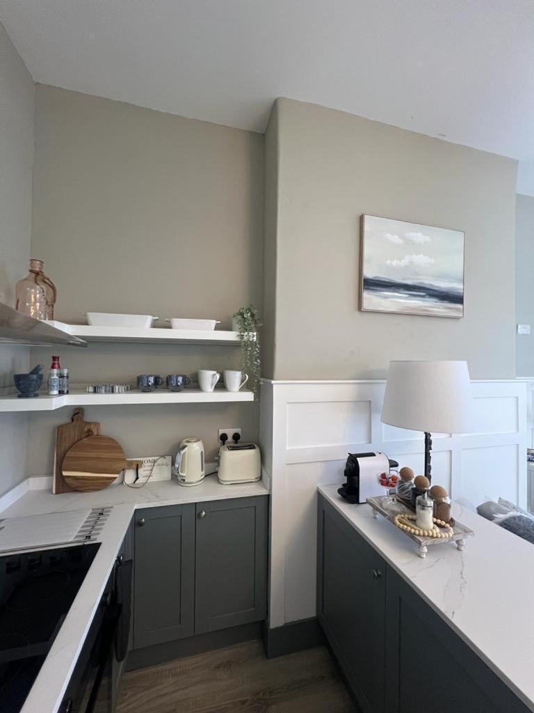 No 6 Lansdowne Apartment Portrush Room photo